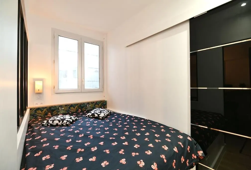 Cozy Flat Nearby Arc De Triomphe, Champs Elysees & Palais Des Congres Apartment Paris